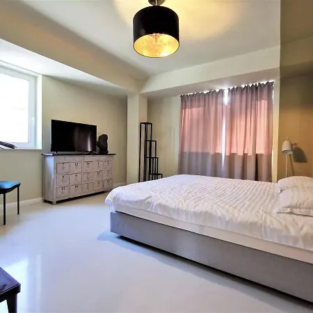 Hotel de apartamente Grey 2*